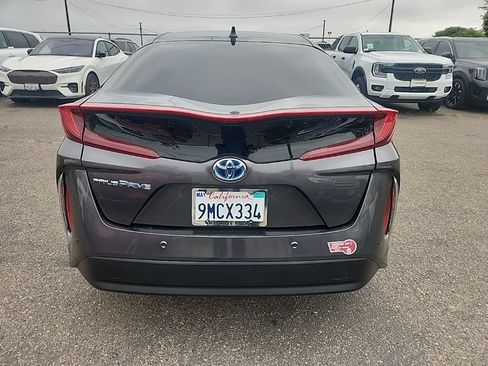 Used 2017 Toyota Prius Prime Advanced FWD image 11