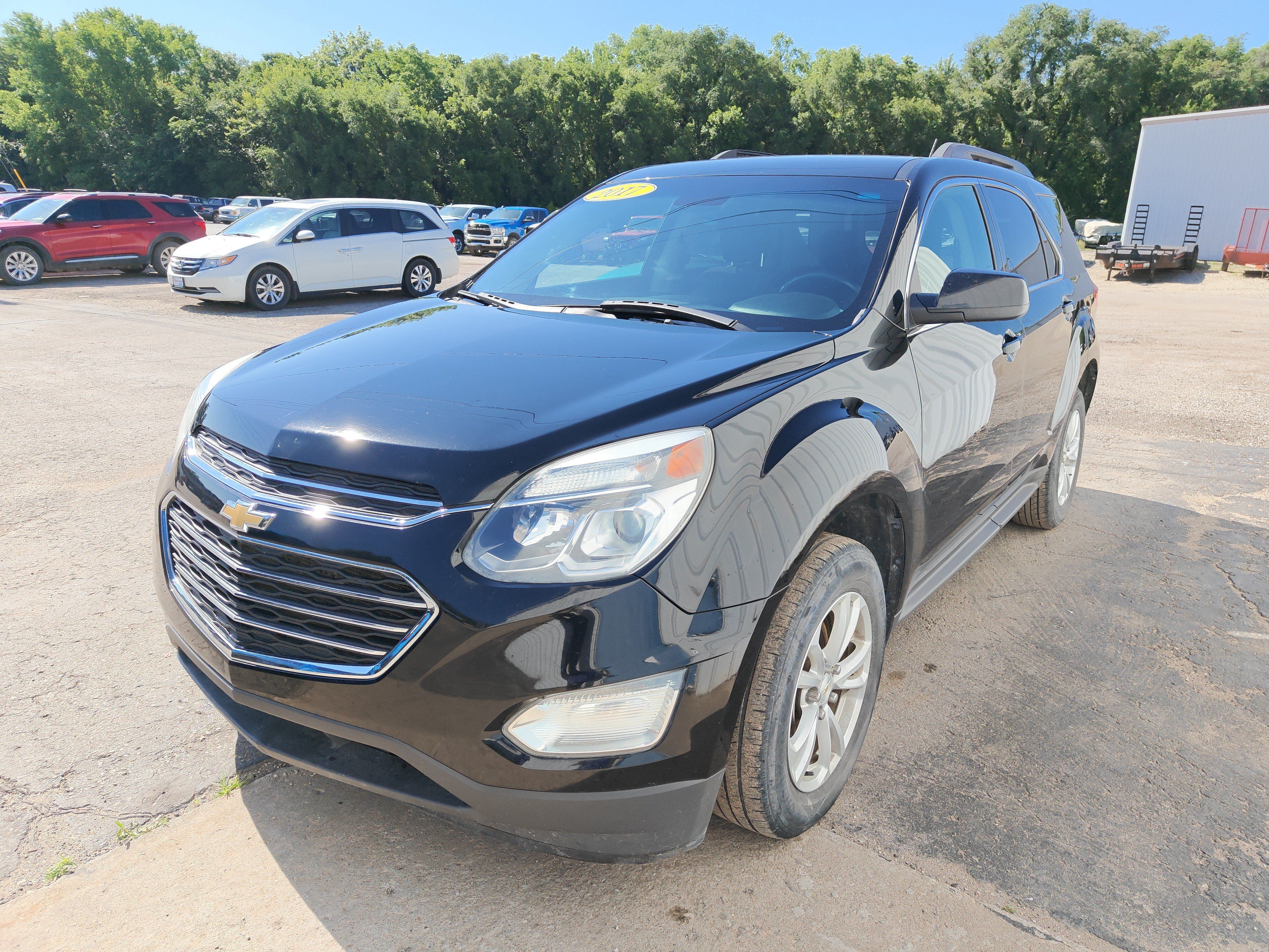 Used 2017 Chevrolet Equinox LT w/ Convenience Package FWD image 8