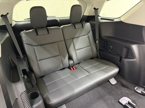 New 2026 Ford Explorer Active w/ Active Comfort Package AWD/4WD image 17