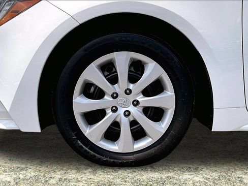 Used 2024 Toyota Corolla LE FWD image 34