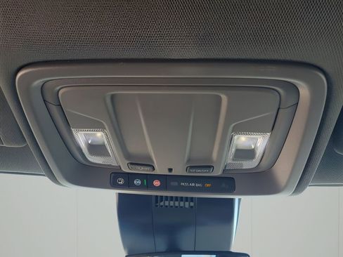 New 2026 GMC Sierra 1500 Elevation image 40