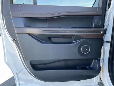 Used 2020 Ford Expedition Max King Ranch w/ Cargo Package image 2