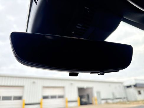 New 2026 GMC Acadia Elevation image 30