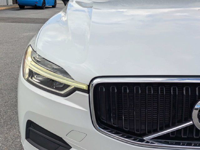 Used 2020 Volvo XC60 T5 Momentum w/ Protection Package Premier FWD image 11