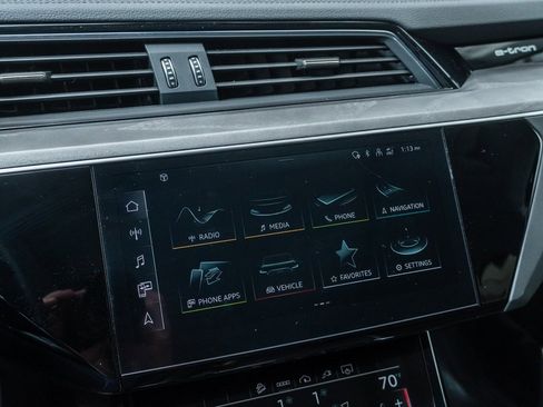 Used 2024 Audi Q8 e-tron Premium image 16