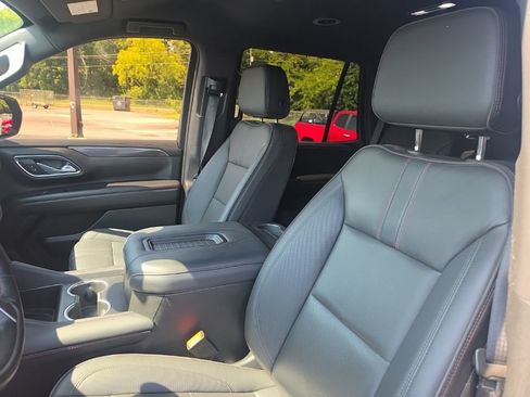Used 2024 Chevrolet Tahoe RST w/ Luxury Package RWD image 29