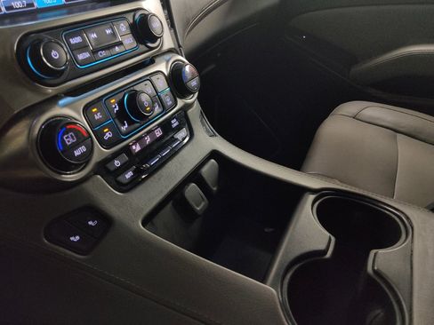 Used 2019 Chevrolet Tahoe LT AWD/4WD image 26