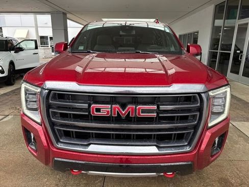 Used 2024 GMC Yukon AT4 w/ Technology Package image 8