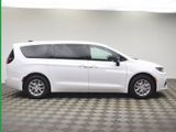 New 2026 Chrysler Pacifica Select image 3