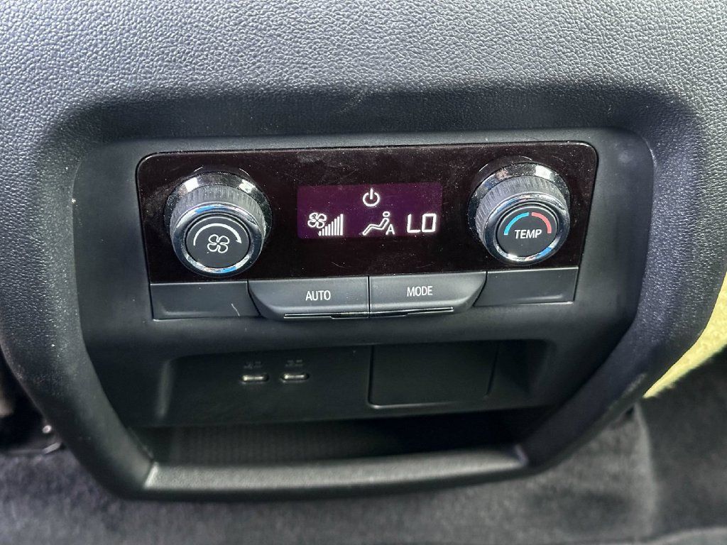 Used 2024 Chevrolet Traverse LS w/ Midnight/Sport Edition FWD image 21