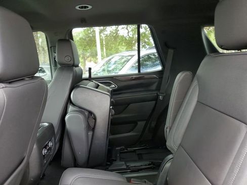 Used 2023 Chevrolet Tahoe LT RWD image 12