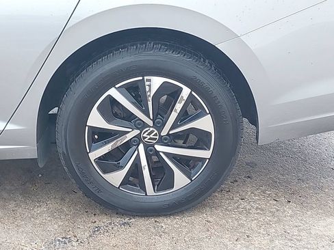 Certified 2025 Volkswagen Jetta S FWD image 29