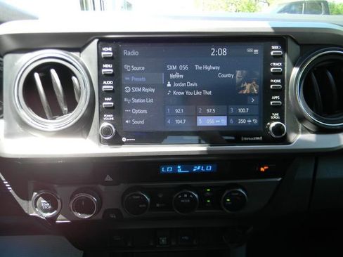 Used 2023 Toyota Tacoma SR5 AWD/4WD image 15