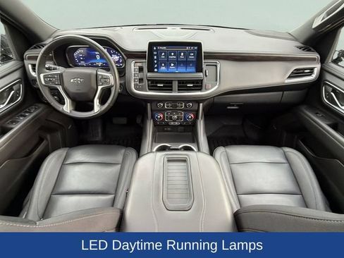 Used 2023 Chevrolet Tahoe Z71 w/ Luxury Package AWD/4WD image 32