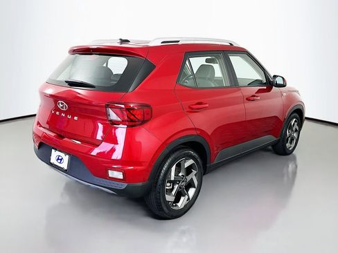 Certified 2023 Hyundai Venue Limited w/ Cargo Package image 5
