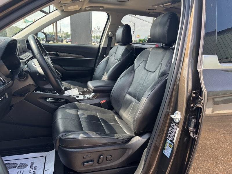 Used 2020 Kia Telluride SX w/ Towing Package FWD image 12