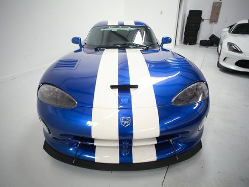 Used 1997 Dodge Viper GTS RWD image 3