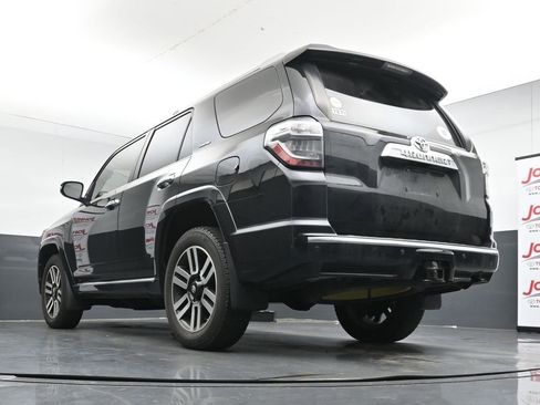 Used 2014 Toyota 4Runner Limited image 21