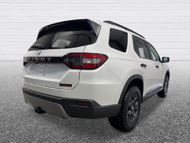 New 2026 Honda Pilot TrailSport image 5