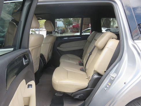 Used 2016 Mercedes-Benz GL 450 4MATIC image 20