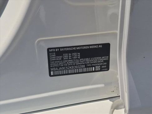 Used 2019 BMW 530e w/ M Sport Package RWD image 14