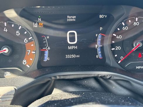 Used 2025 Jeep Compass Limited image 9