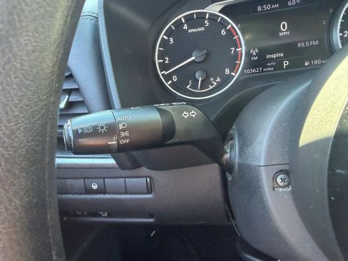 Used 2023 Nissan Rogue SV AWD/4WD image 15