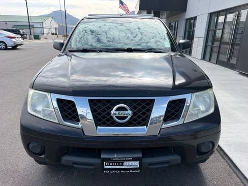 Used 2013 Nissan Frontier SV AWD/4WD image 2