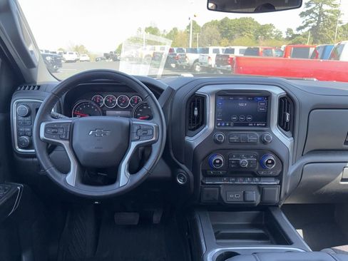 Used 2022 Chevrolet Silverado 1500 RST AWD/4WD image 9