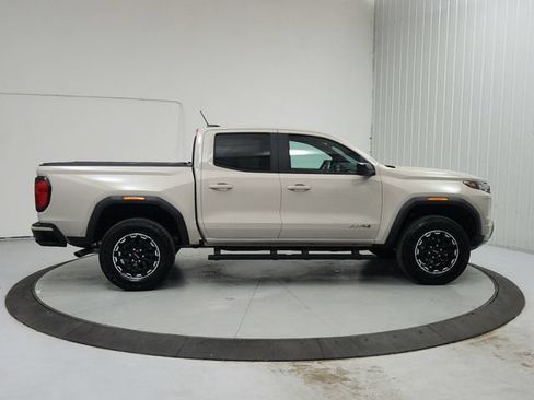 Used 2026 GMC Canyon AT4 w/ Technology Plus Package AWD/4WD image 8