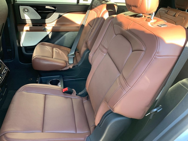 New 2027 Lincoln Aviator Reserve AWD/4WD image 16