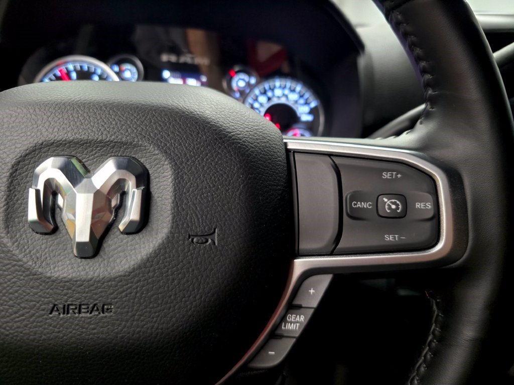 Used 2024 RAM 3500 Big Horn w/ Night Edition AWD/4WD image 21