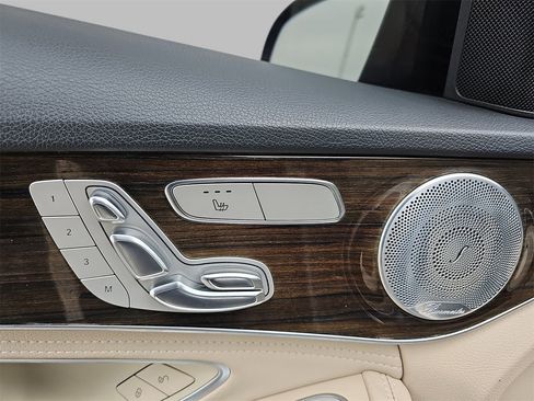 Used 2016 Mercedes-Benz C 300 4MATIC Sedan w/ Multimedia Package image 34