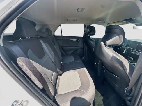 New 2026 Kia Niro LX FWD image 24