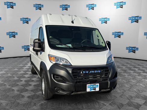 Used 2025 RAM ProMaster 2500 image 9
