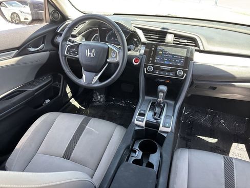 Used 2018 Honda Civic EX image 12