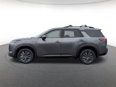 New 2025 Nissan Pathfinder SV image 8