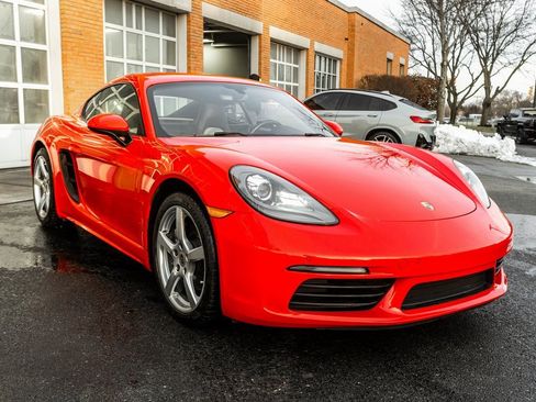 Used 2018 Porsche 718 Cayman Base image 5