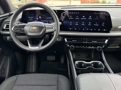 New 2026 Chevrolet Traverse LT w/ Sun and Wheel Package