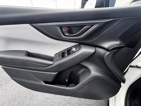 Used 2023 Subaru Crosstrek 2.0i Premium image 12