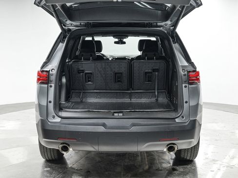Used 2023 Chevrolet Traverse LT w/ LPO, Floor Liner Package image 6