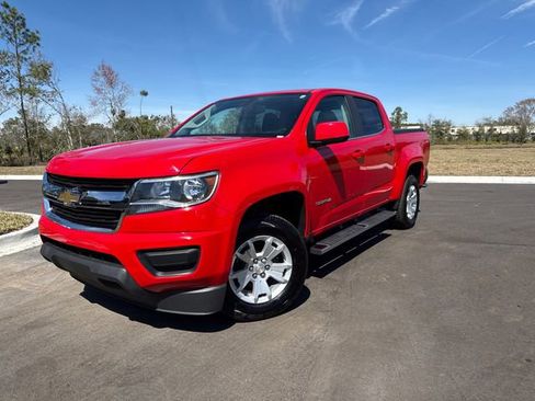 Used 2019 Chevrolet Colorado LT image 2