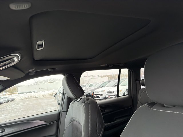 New 2026 Jeep Grand Cherokee Laredo X AWD/4WD image 18