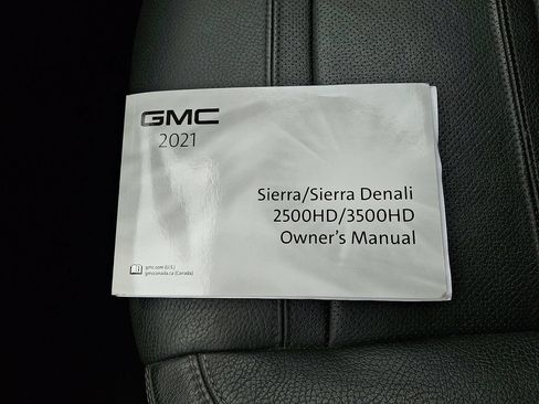 Used 2021 GMC Sierra 3500 Denali w/ Denali Ultimate Package AWD/4WD image 27