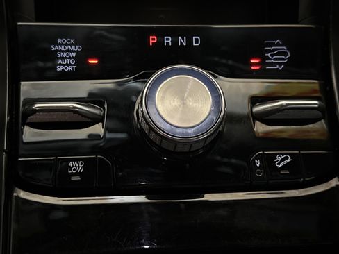 Used 2023 Jeep Grand Cherokee L Summit image 36