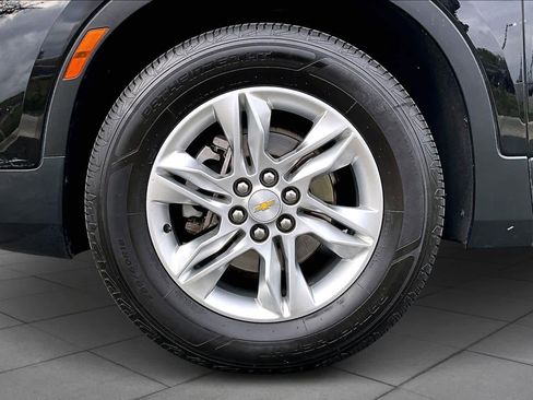 Used 2019 Chevrolet Blazer LT FWD image 11