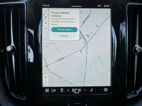 Used 2025 Volvo XC60 B5 Plus image 24