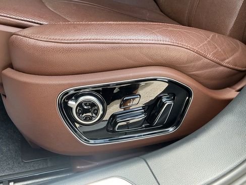 Used 2013 Audi A8 L 3.0T w/ Driver Assistance Pkg image 33