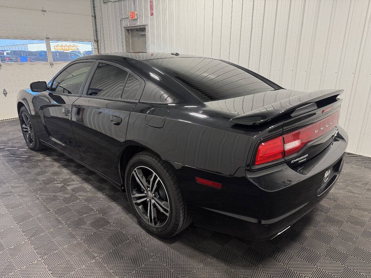 Used 2014 Dodge Charger R/T AWD/4WD image 4