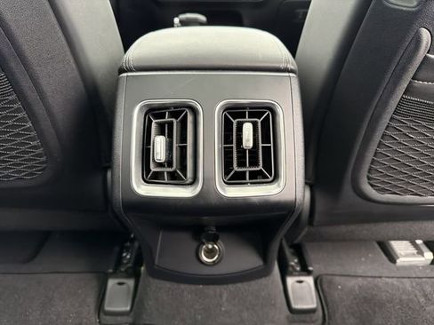 Used 2025 Kia Sorento S w/ Panoramic Sunroof Package image 19